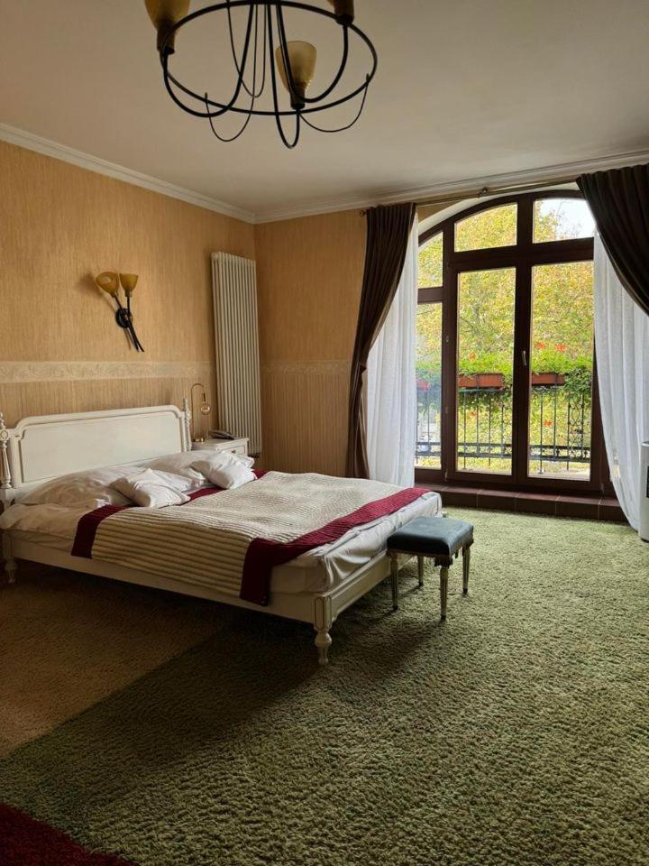 Hotel Palacyk Konin Konin  Exterior photo